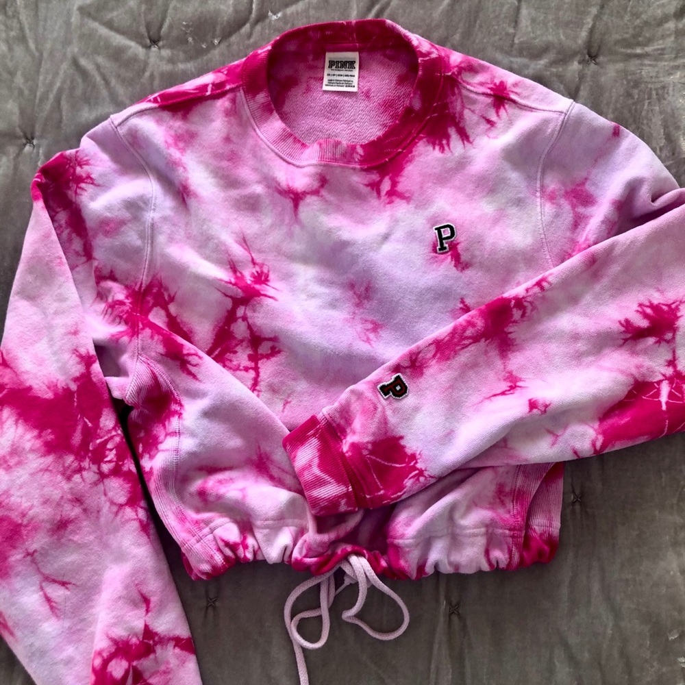 LIKE NEW!!! Victoria’s Secret cropped crew neck